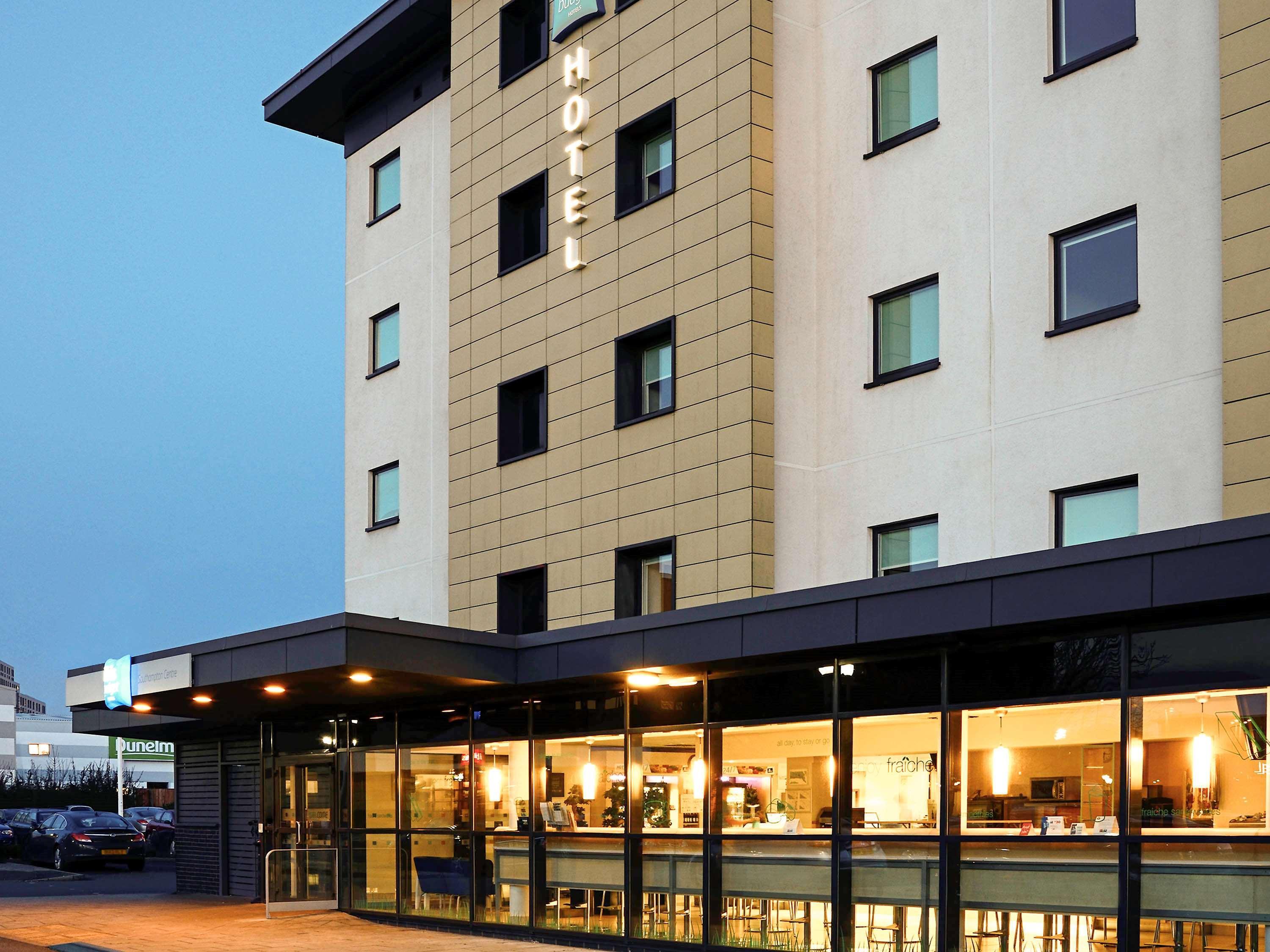 Ibis Budget Centre 2*
