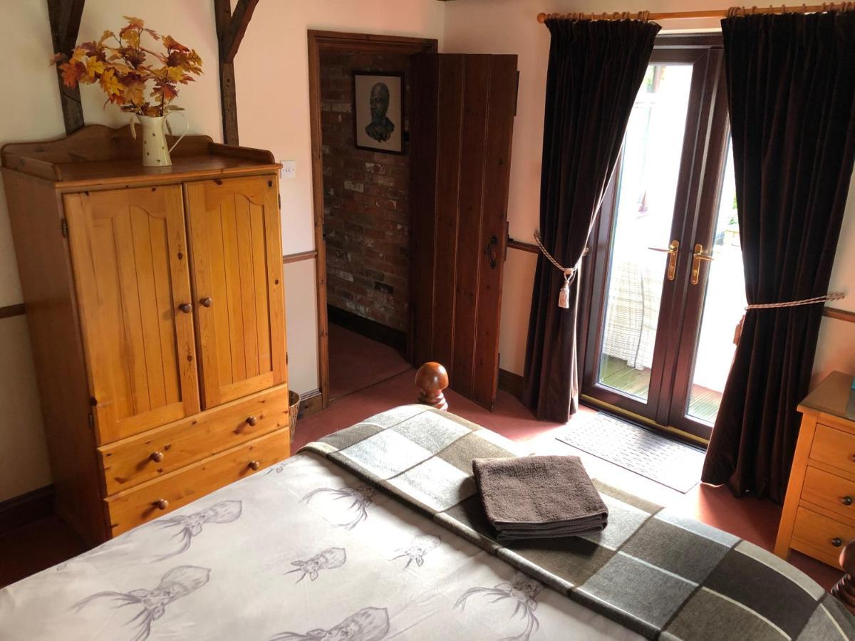 Stunning Rustic Home, New Forest National Park Holiday home *
