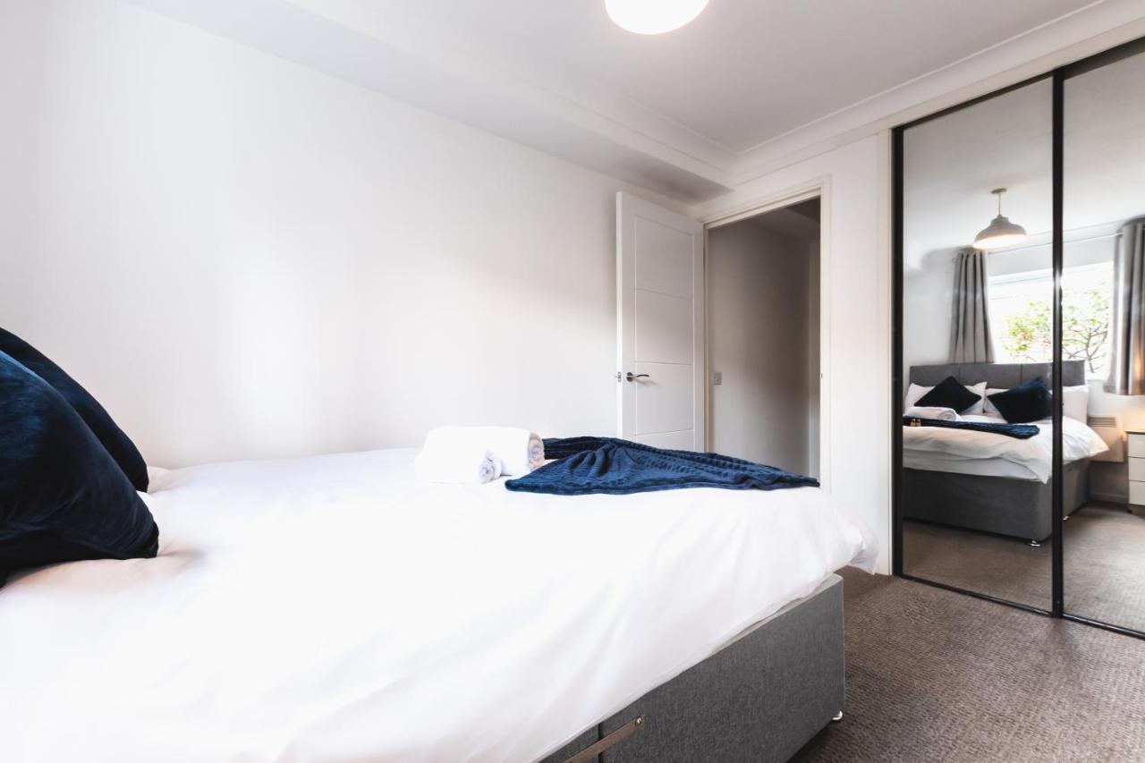 Centre Comfort: Spacious 2-bed With Free Parking * Southampton