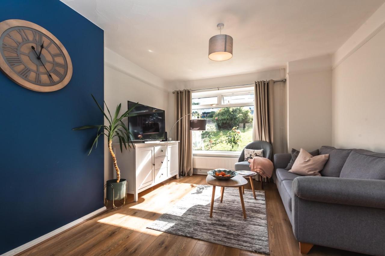 3 Bedrooms House Ideal For Long Stays! *