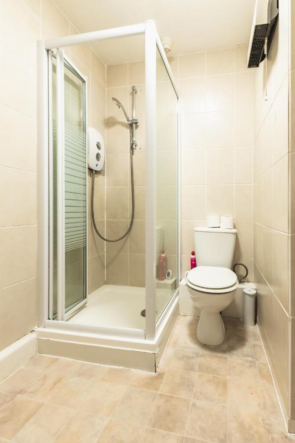 Centre Comfort: Spacious 2-bed With Free Parking * Southampton