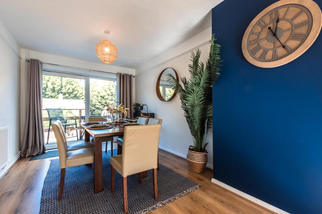 Chalet 3 Bedrooms House Ideal For Long Stays!