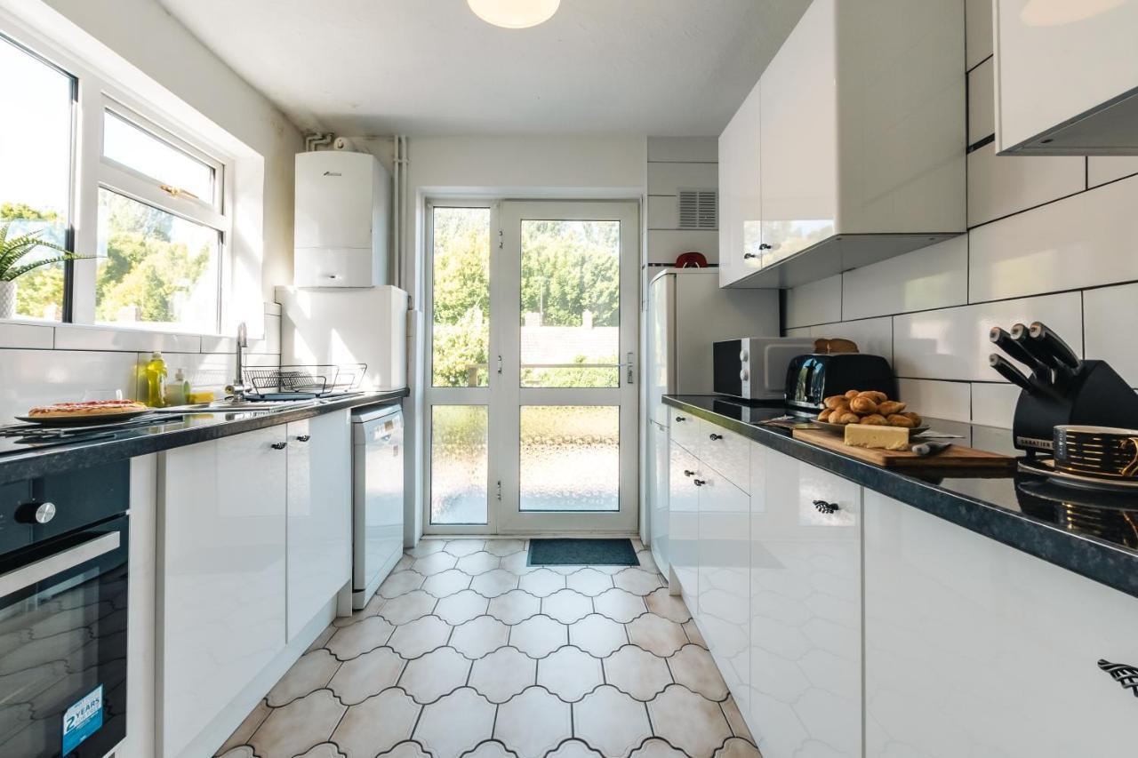 3 Bedrooms House Ideal For Long Stays! Chalet
