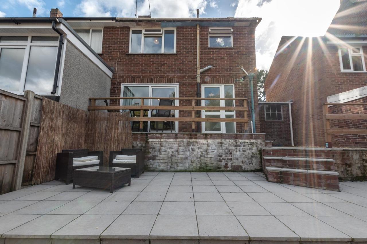 3 Bedrooms House Ideal For Long Stays! *