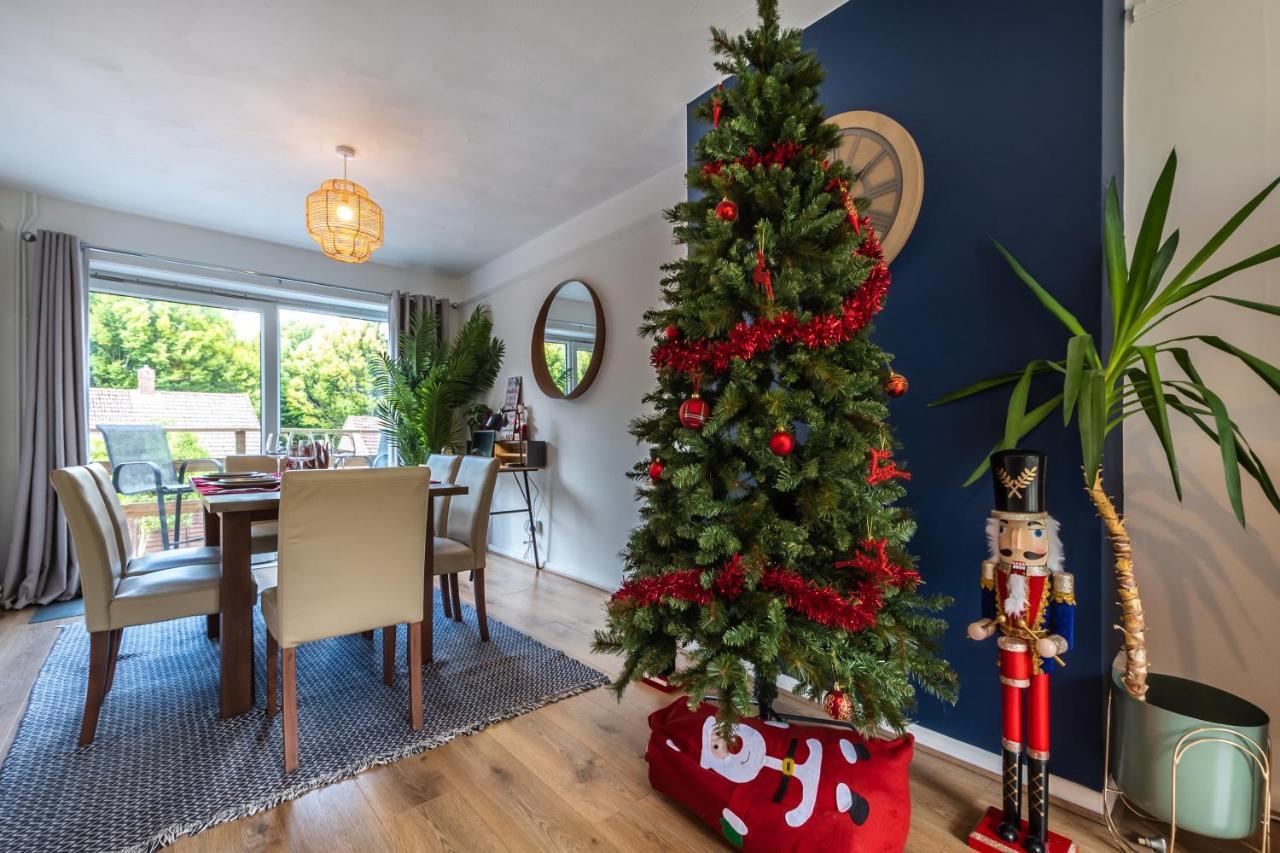 Chalet 3 Bedrooms House Ideal For Long Stays!