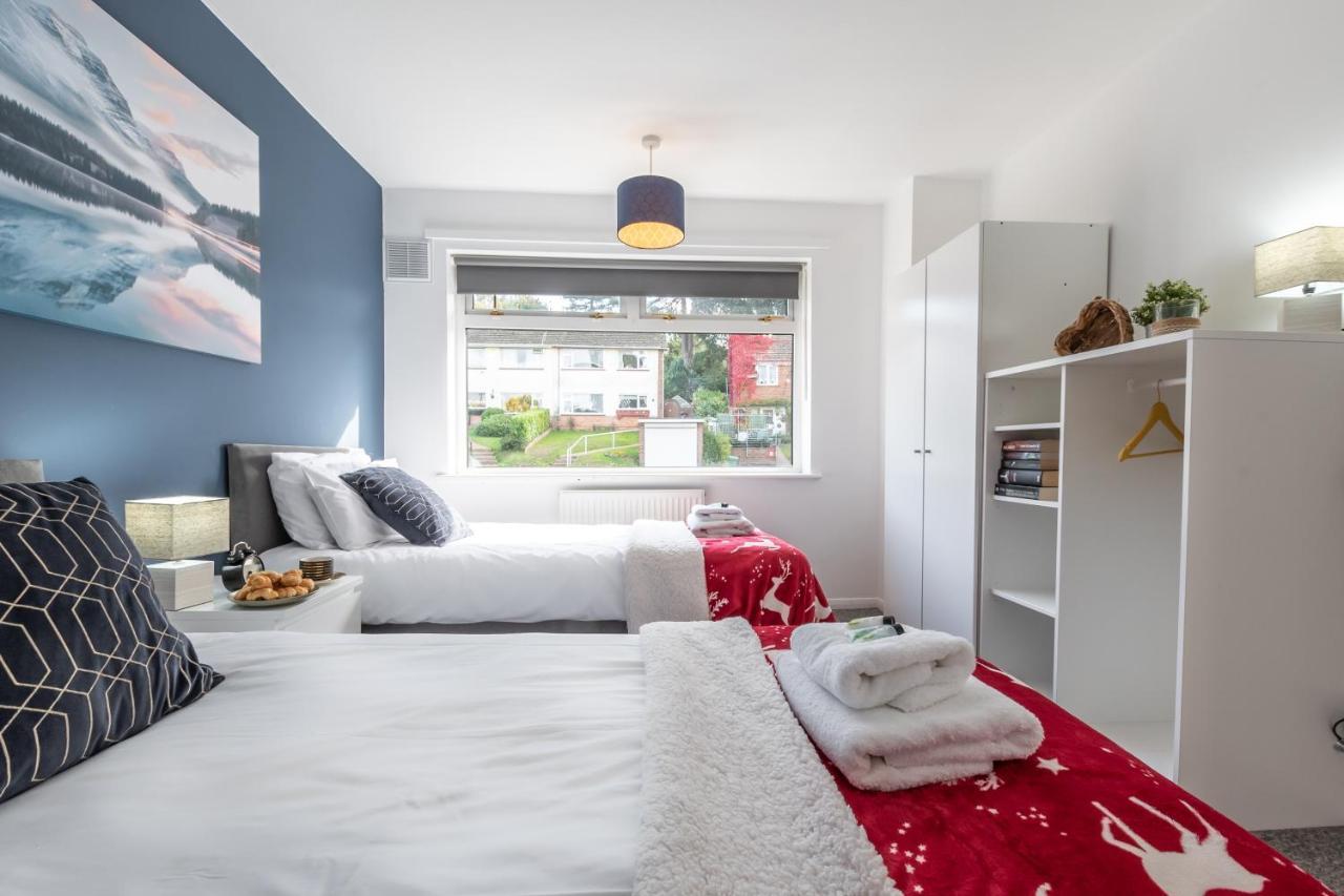 3 Bedrooms House Ideal For Long Stays! * Southampton