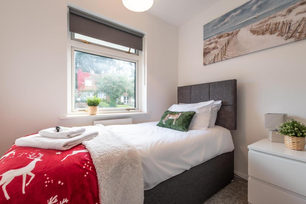 Chalet 3 Bedrooms House Ideal For Long Stays! *