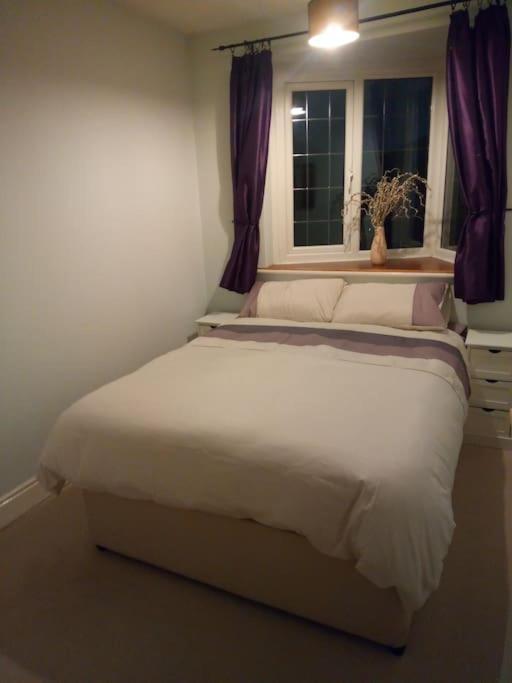 The Retreat, A Luxury Riverside & Garden Holiday home Southampton