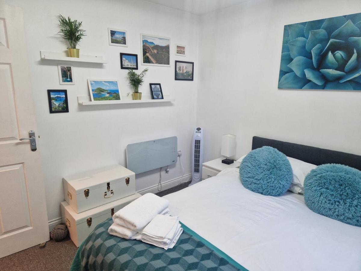 2-bedroom *nr Centre With Parking* Apartment