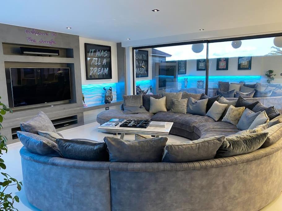 Penthouse *