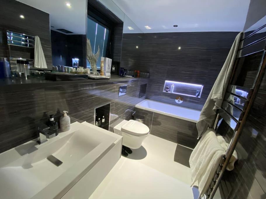 Apartment Penthouse *