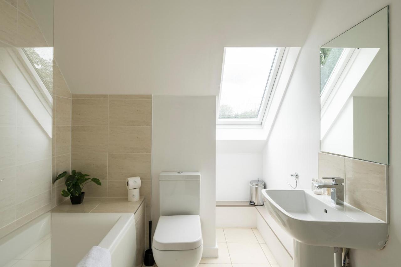 Apartment Bassett Road, By Viridian Southampton