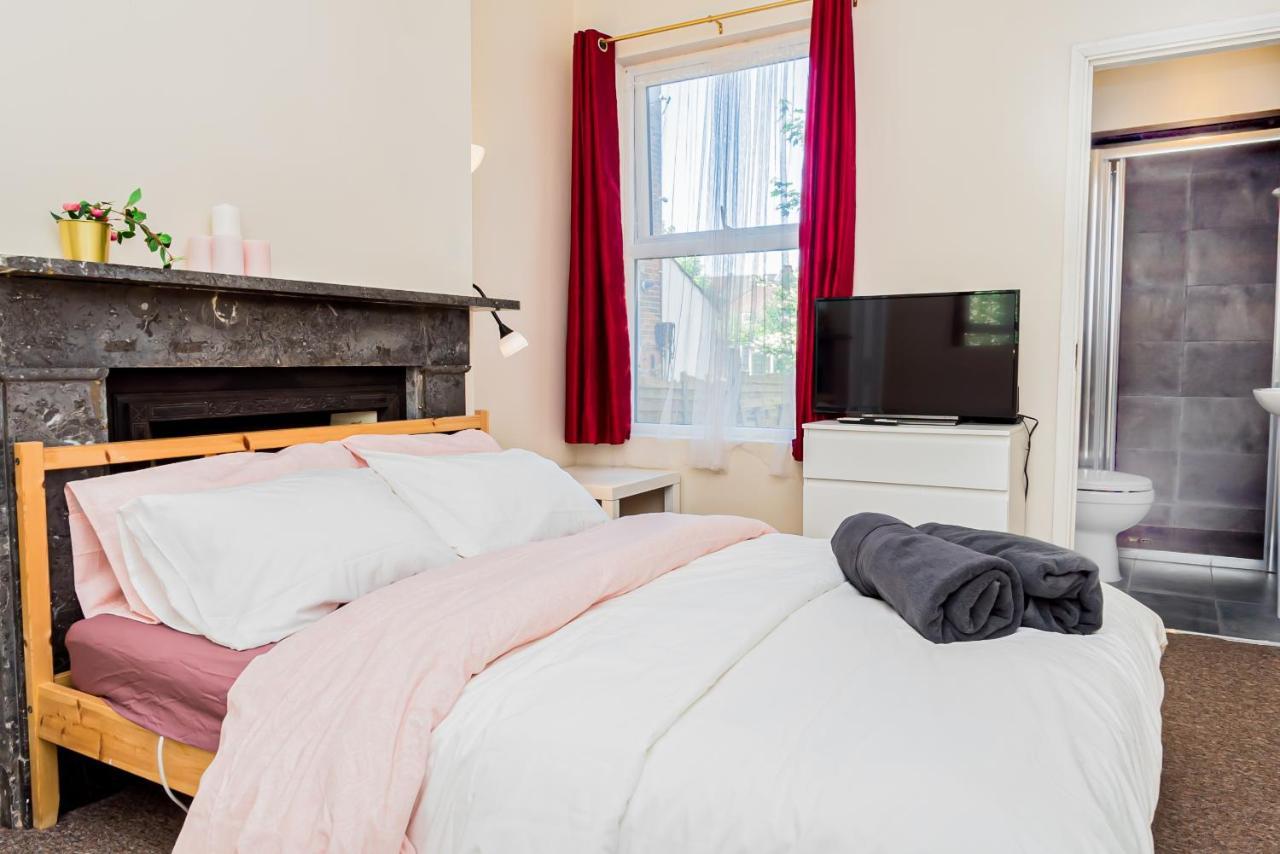Shirley House: Self-catering Haven Near