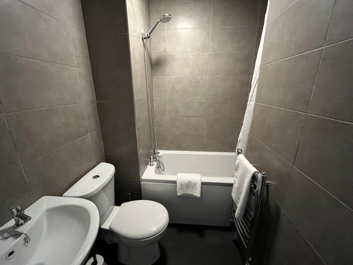 Apartamento Stylish 2 Bed Riverside Flat, Single Or Kingsize Beds, Free Parking