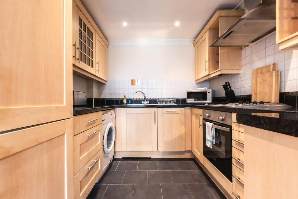 Apartamento Zircon - 2 Bed Flat With Parking Southampton