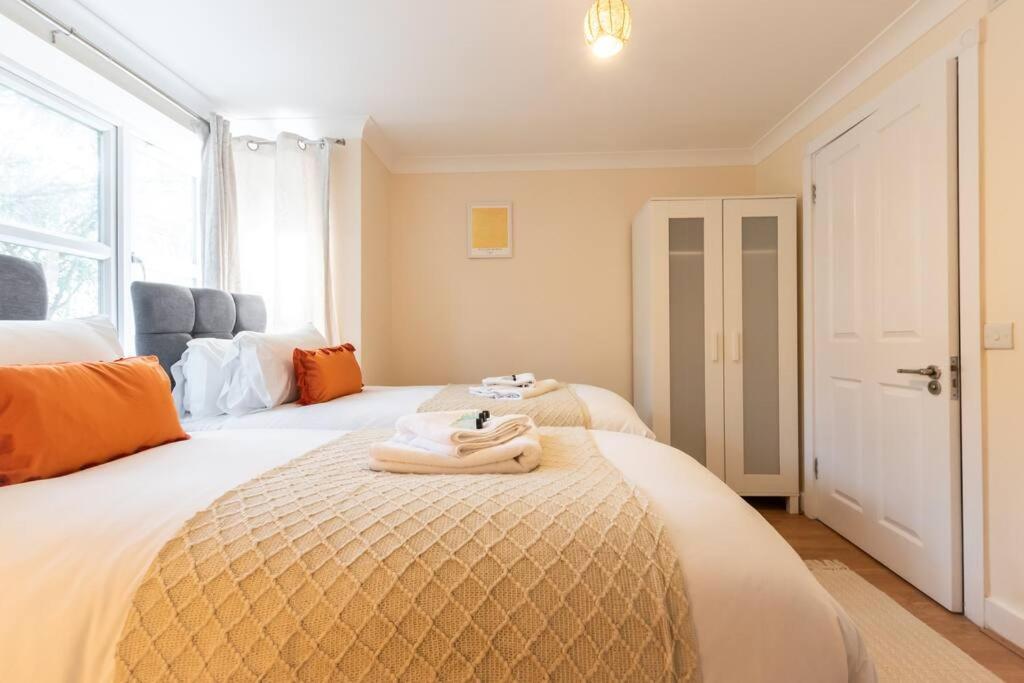 Zircon - 2 Bed Flat With Parking Apartamento Southampton