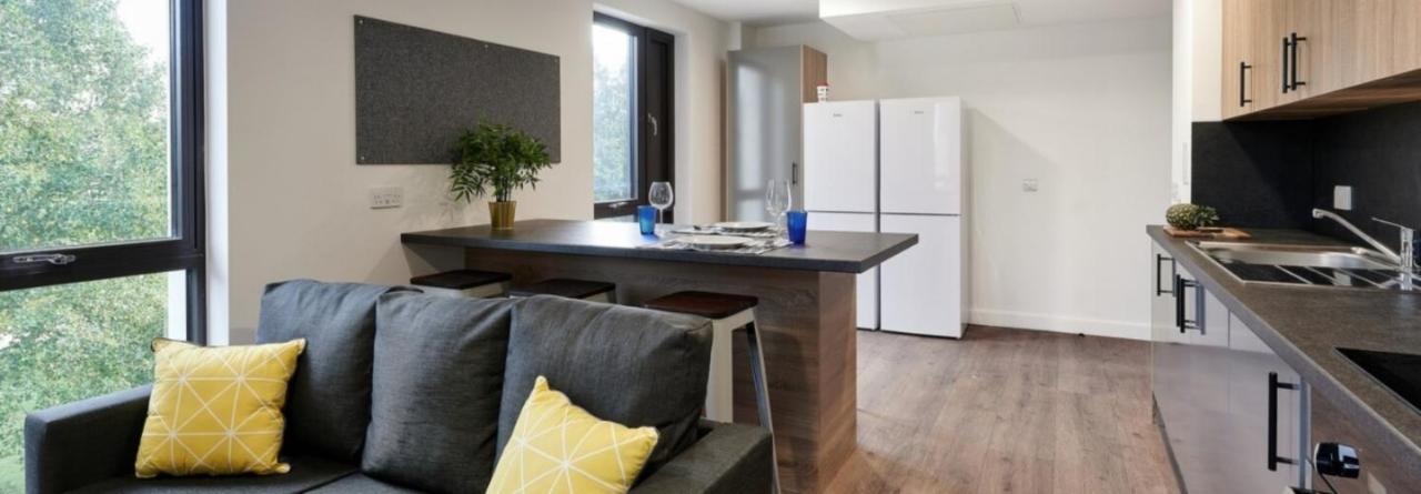 Modern Ensuite And In - Sk *