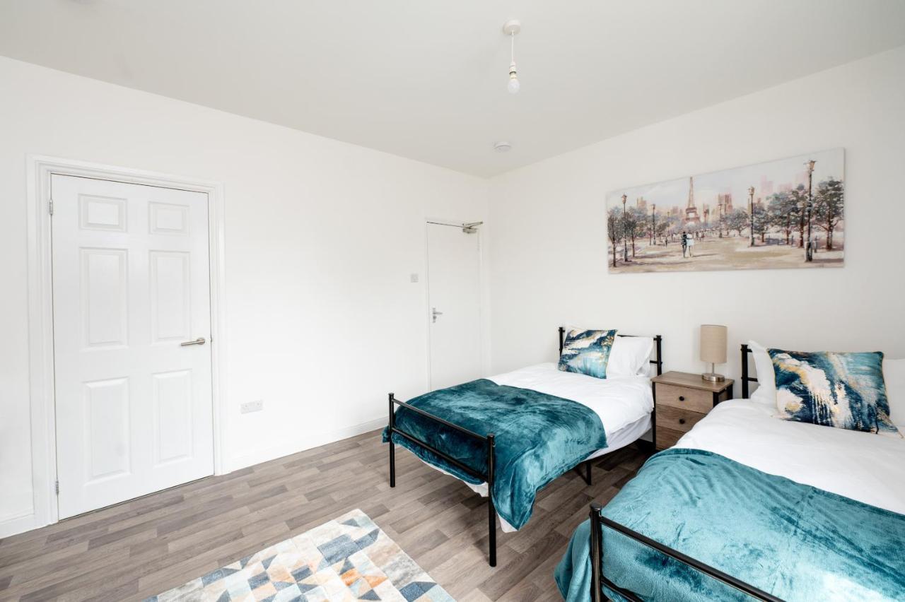 Brinton's Road - Modern In Centre Apartment *