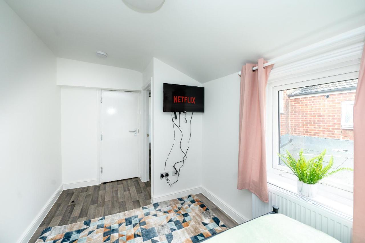 Apartment Brinton's Road - Modern In Centre