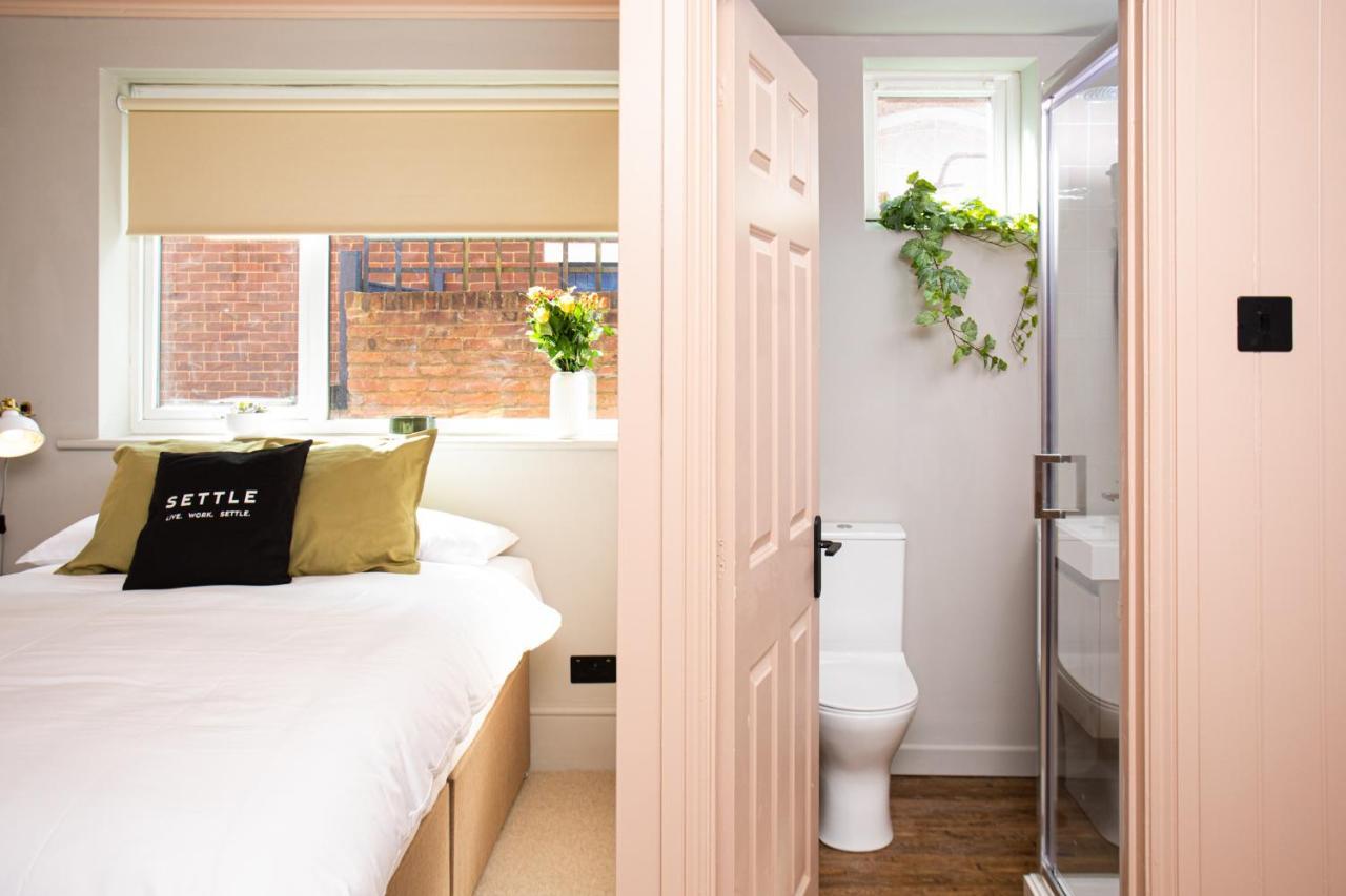 Apartment Settle - Stylish Self Check-in & Self Catering