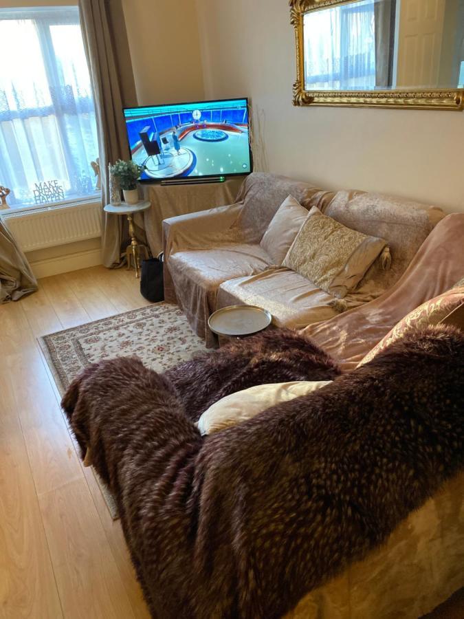 Laundry Apartment