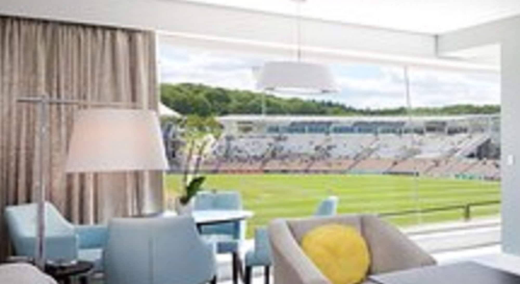 Resort Hilton - Utilita Bowl 4*