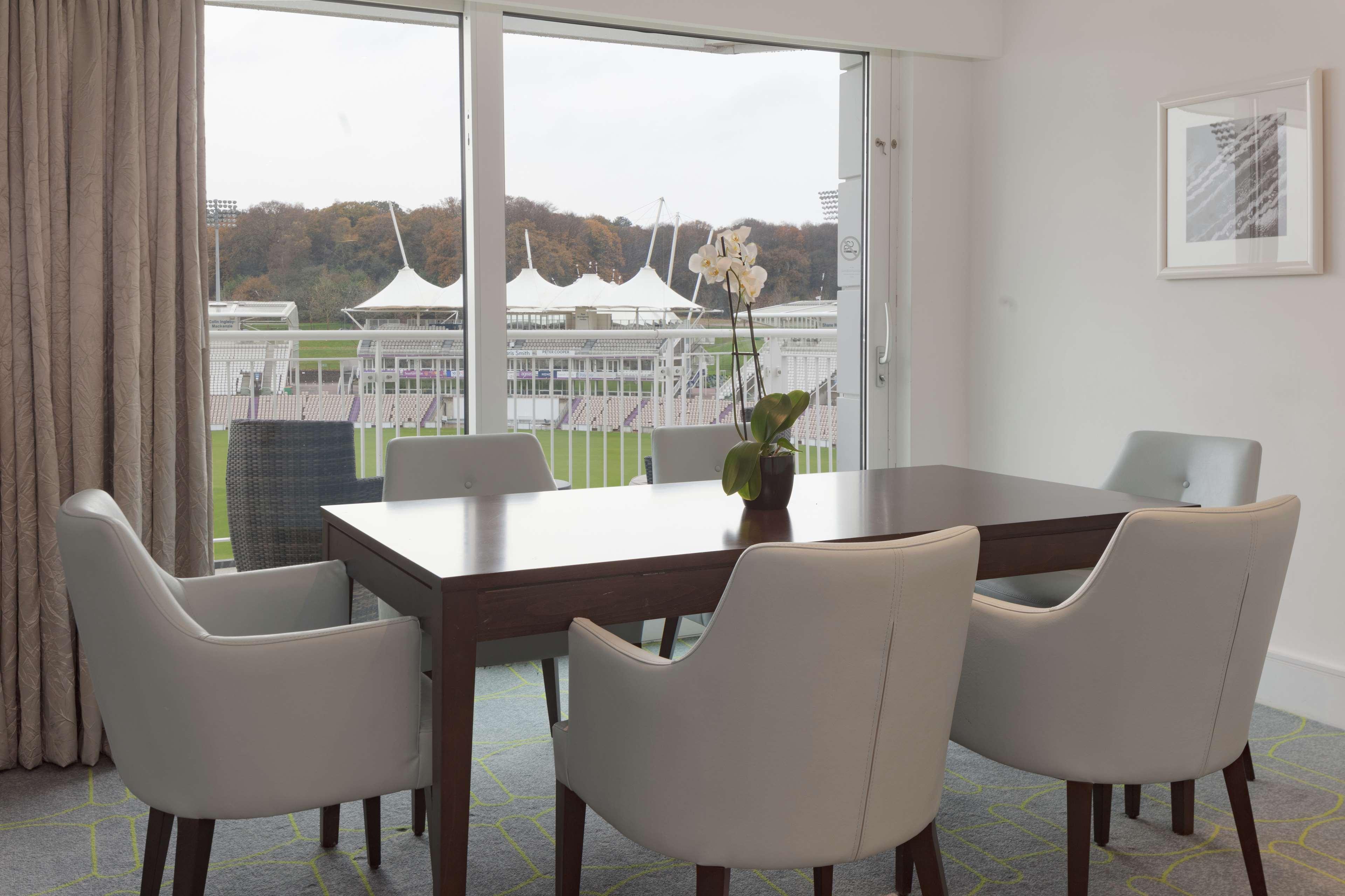 Resort Hilton - Utilita Bowl Southampton