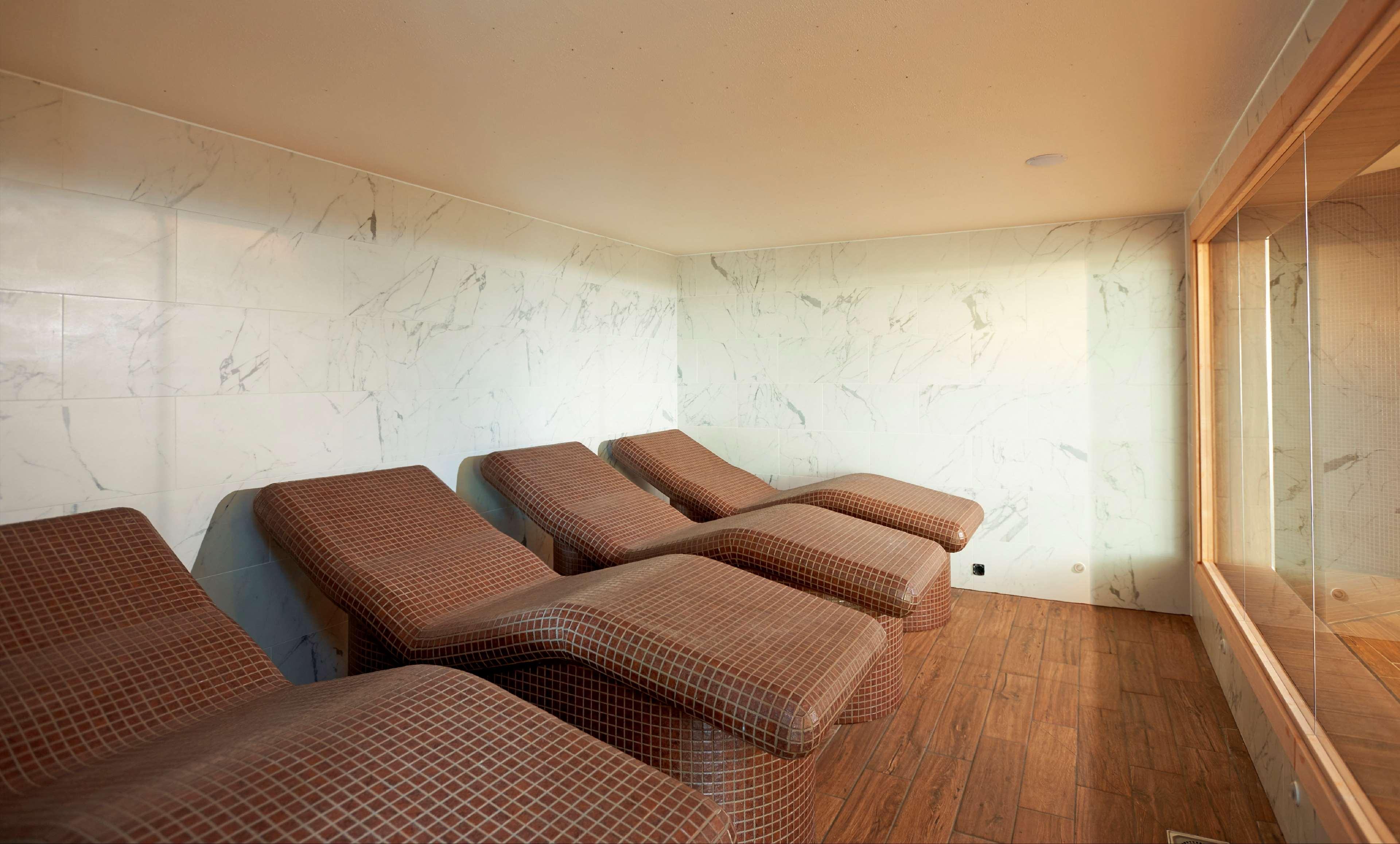 Hilton - Utilita Bowl Resort Southampton