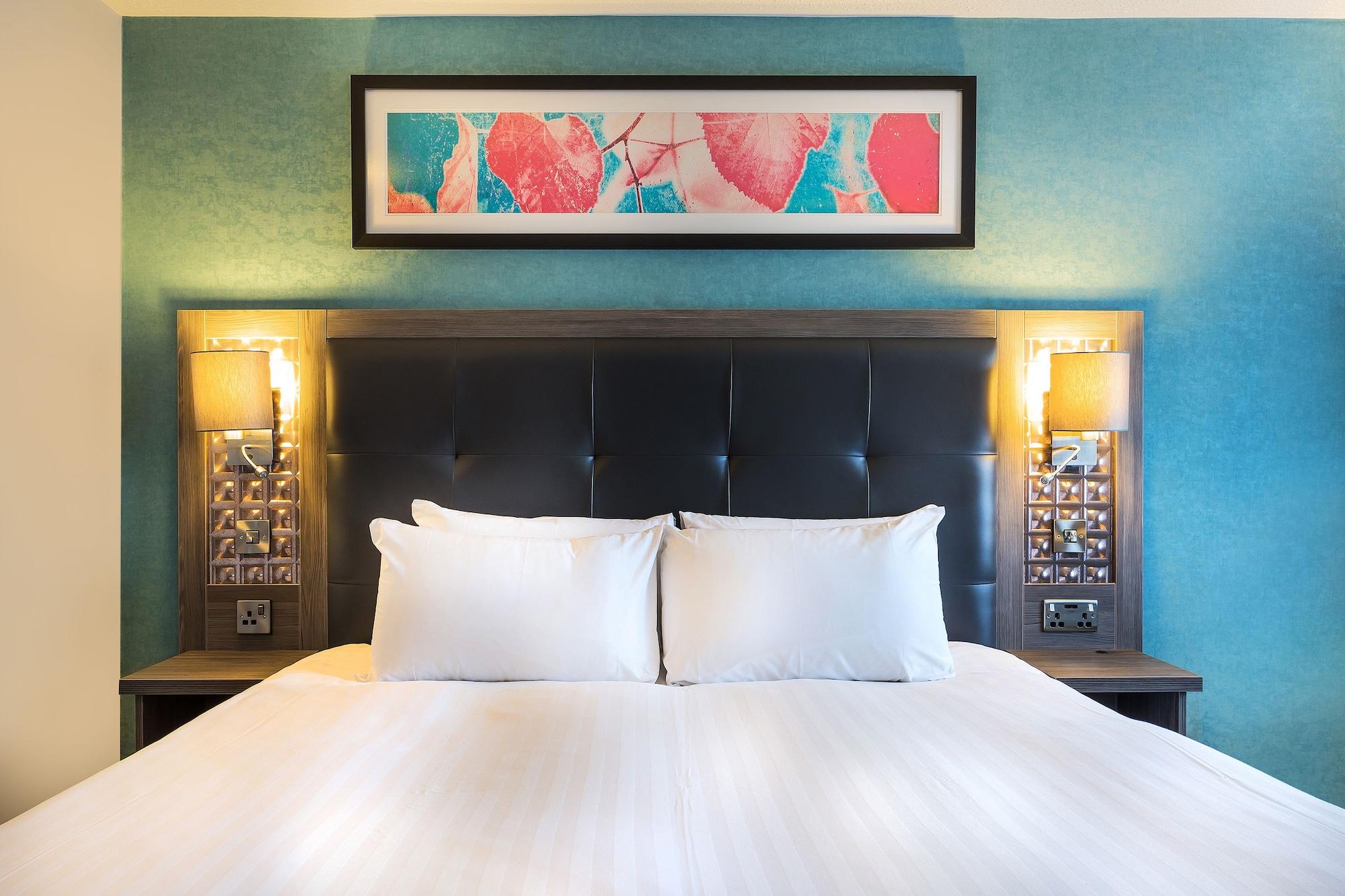 Leonardo Hotel