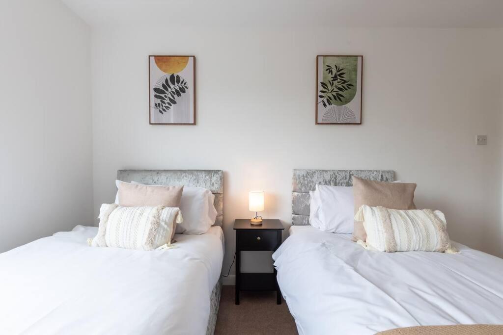 Apartment Admiral - 2 Bedroom Flat With Parking Southampton