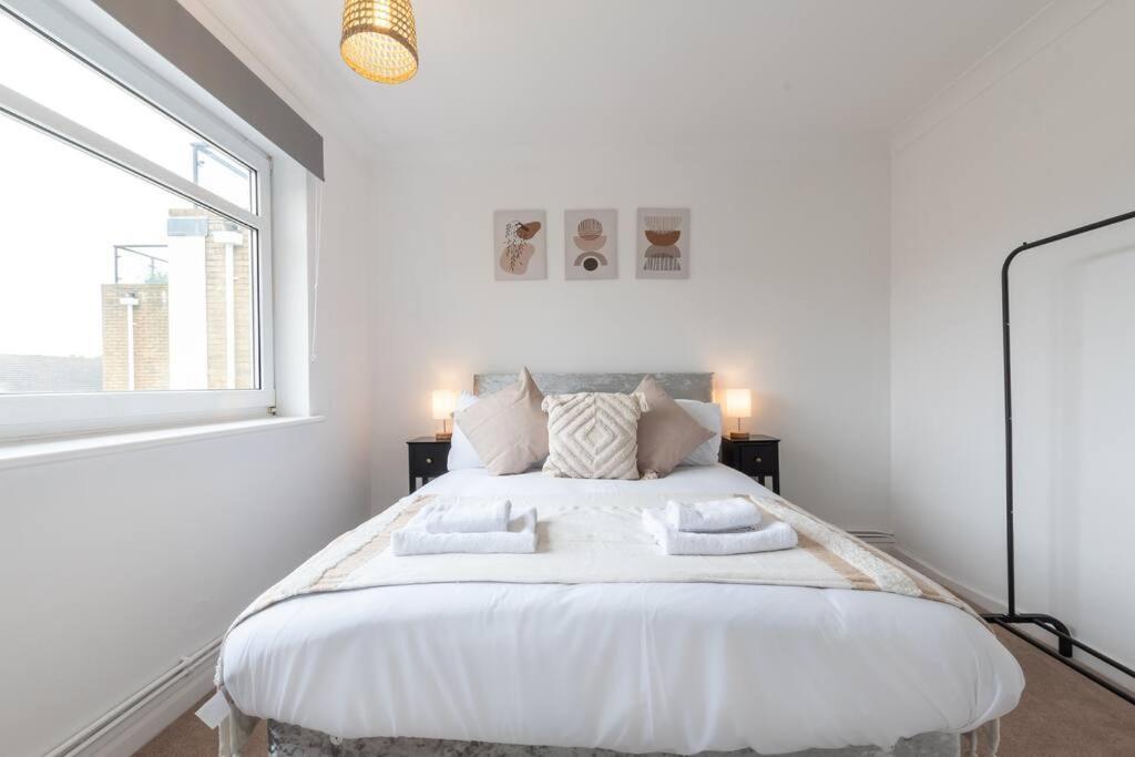 Apartment Admiral - 2 Bedroom Flat With Parking Southampton