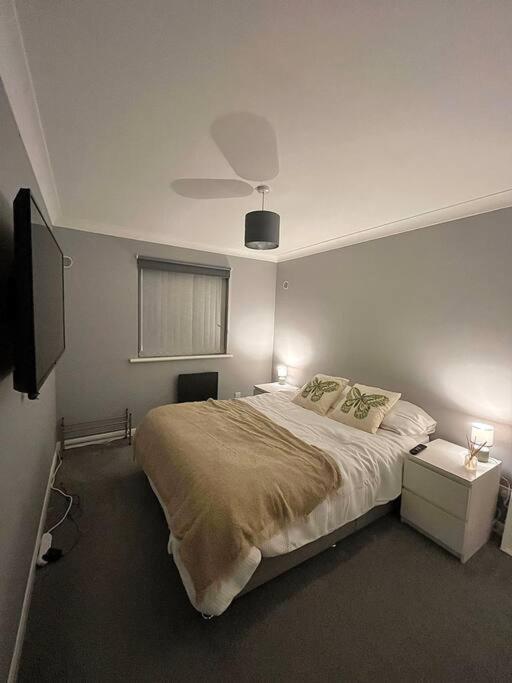 Apartment Newly Refurbished With Private Parking Southampton