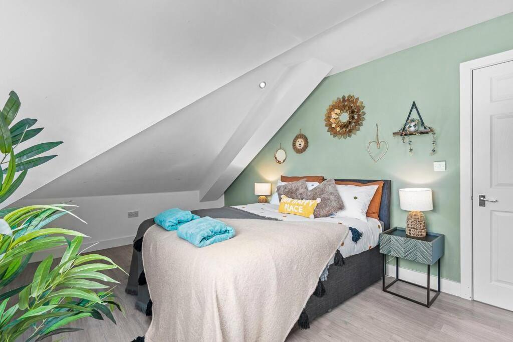 Comfortable Retreat Near Centre- 1 Bed, 3 Guests Southampton