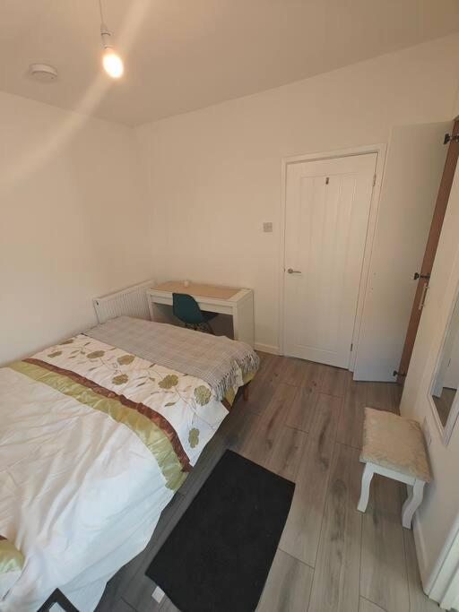 Stunning 4 Bed House Ideal For Contractors