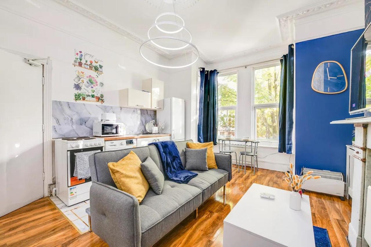 Centre 1 Bedroom *
