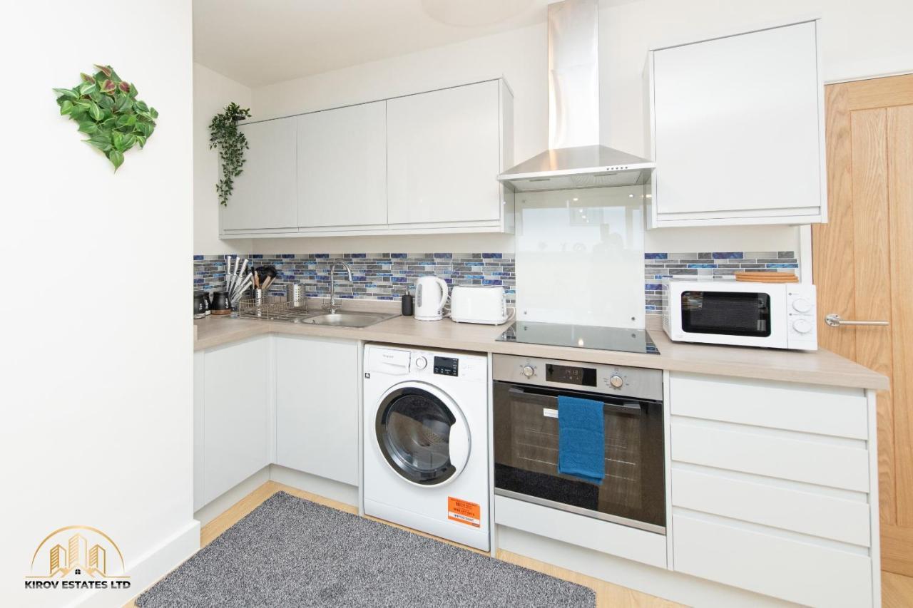 Zeus - The Thunder Of Town Apartment Southampton