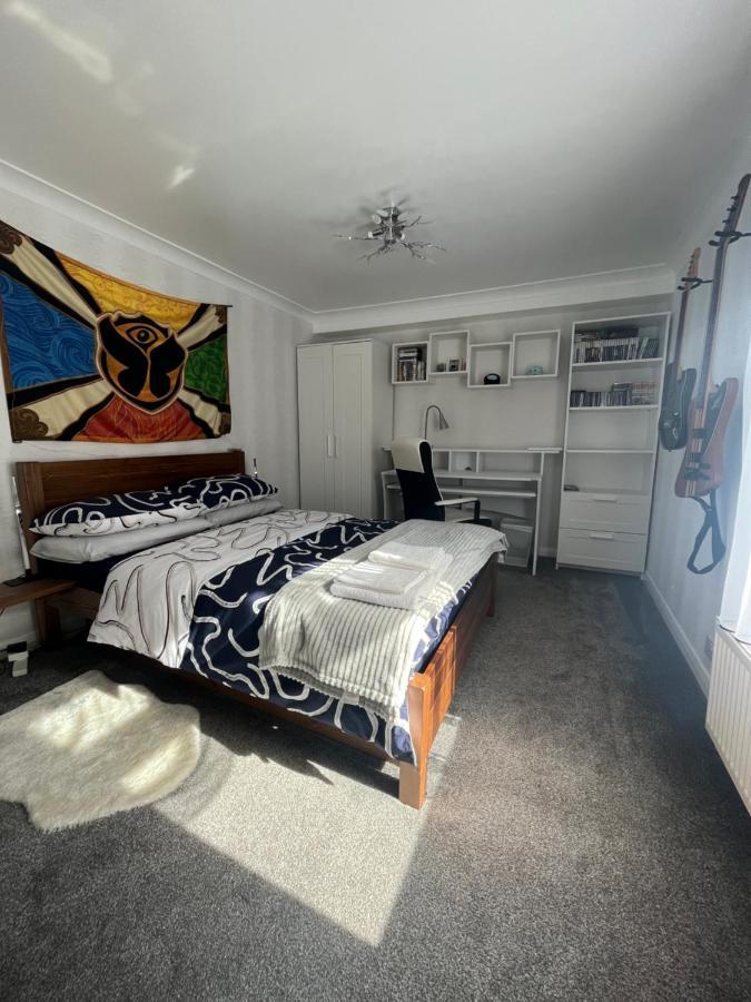 Apartment Private Flat In Centre With Parking