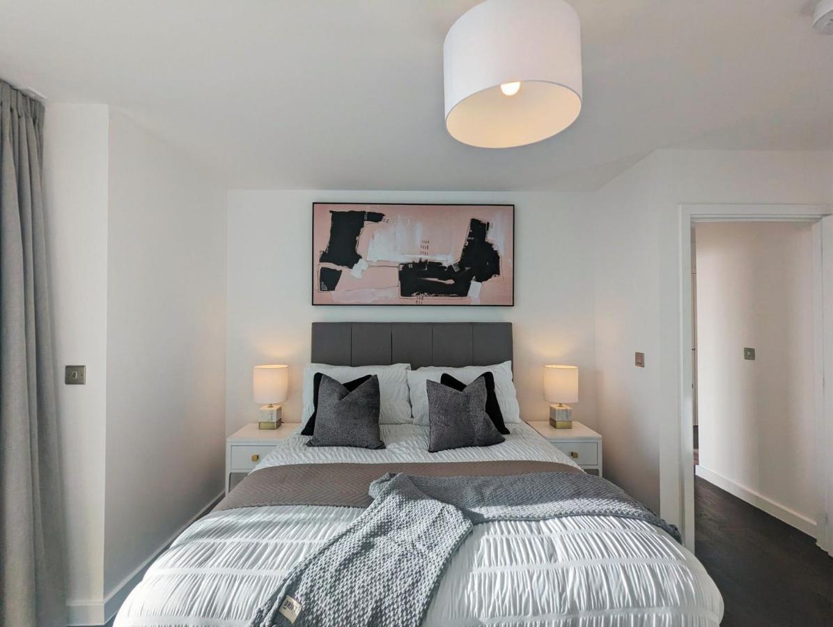 Charles Hope Waterside Apartment