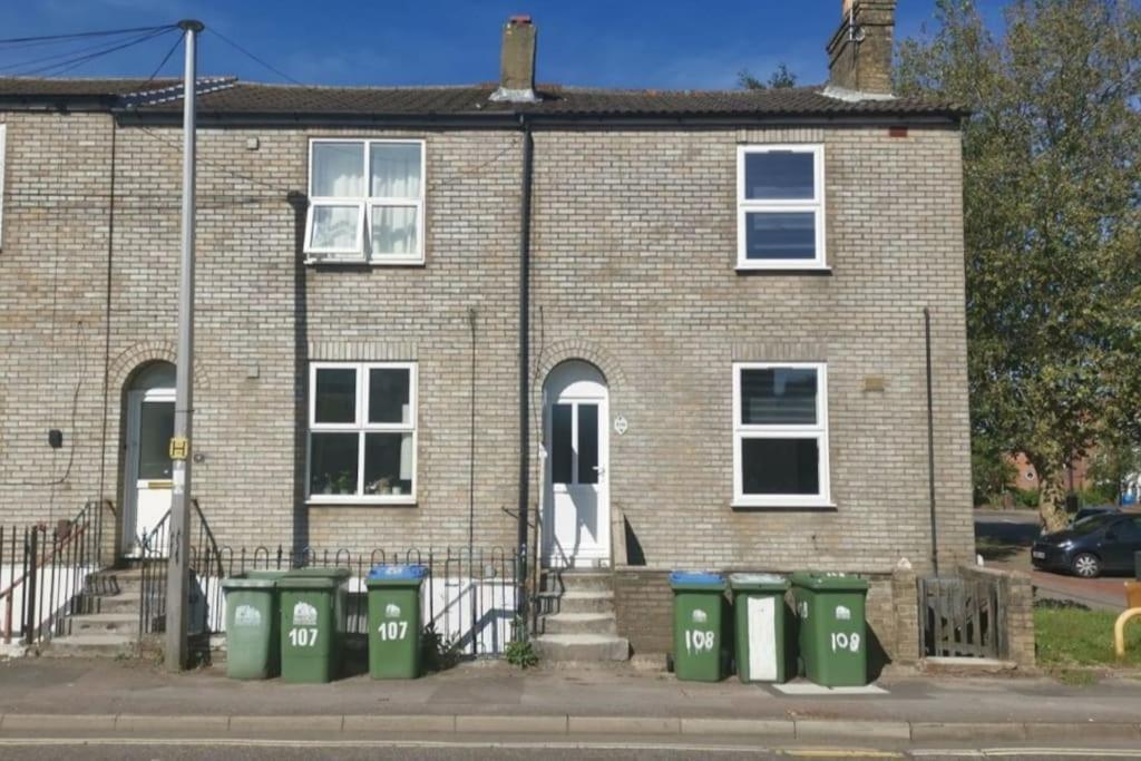 20 Percent Off-sleeps 11-central-games-free Parking Apartment Southampton