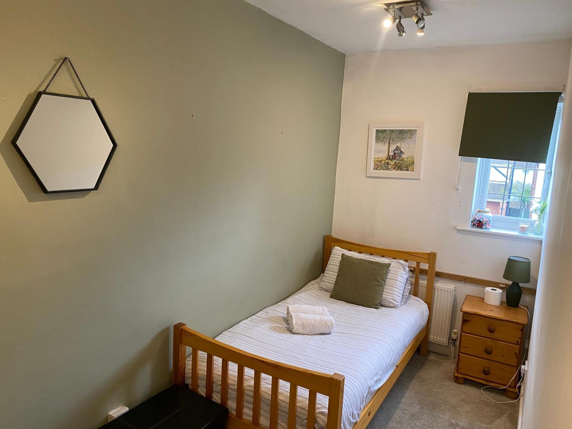 Bittern With Free Parking & Parking For Cruise Available, Full Access To Kitchen In Homestay *