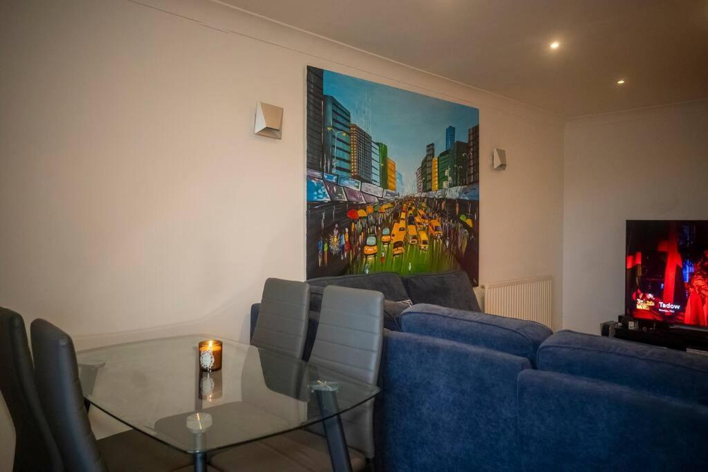 1-bed Flat In Ocean Village * Southampton