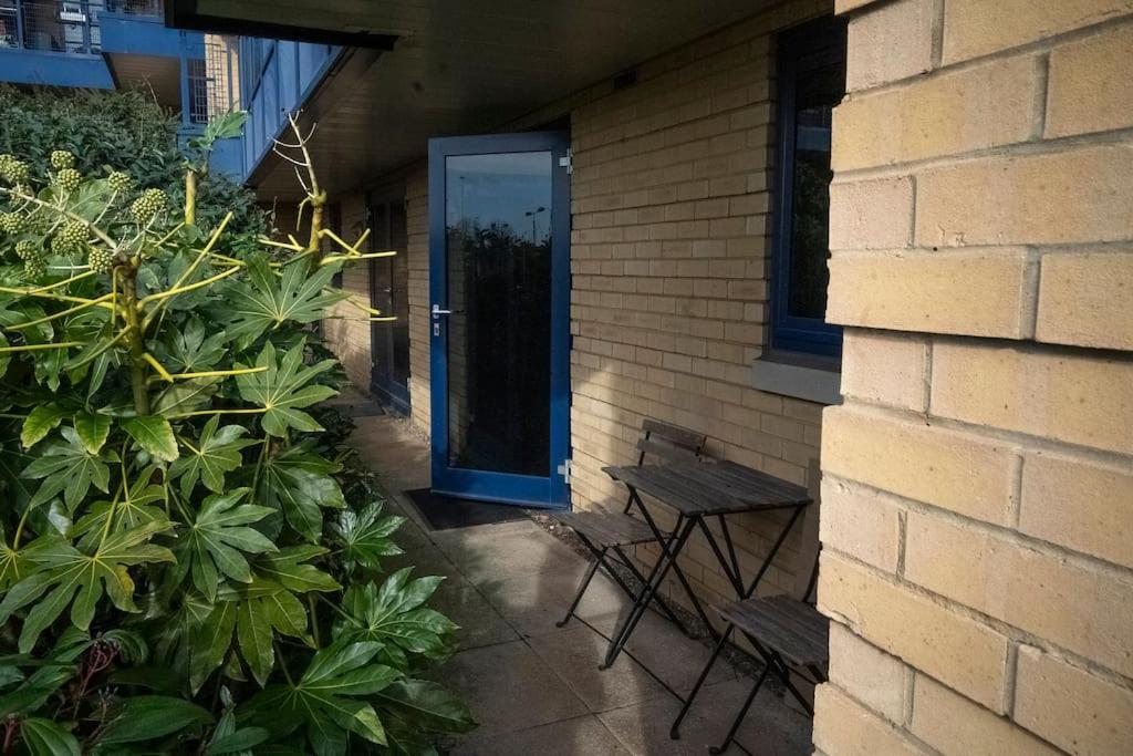 1-bed Flat In Ocean Village Apartment *