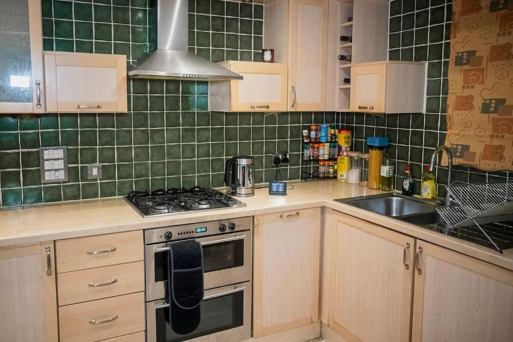 1-bed Flat In Ocean Village Apartment Southampton