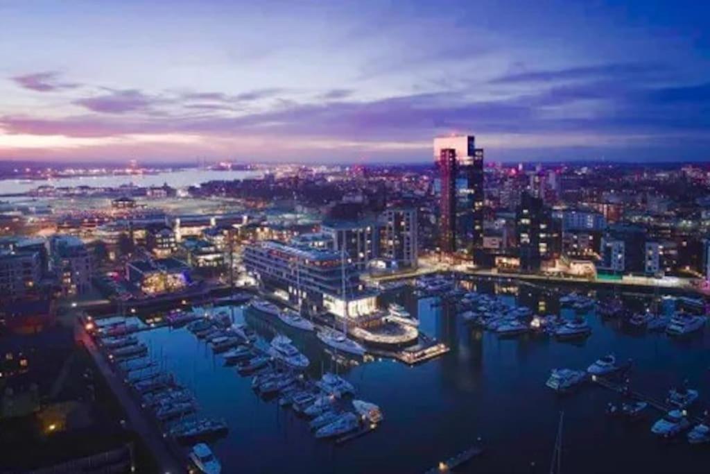 Apartment 1-bed Flat In Ocean Village *