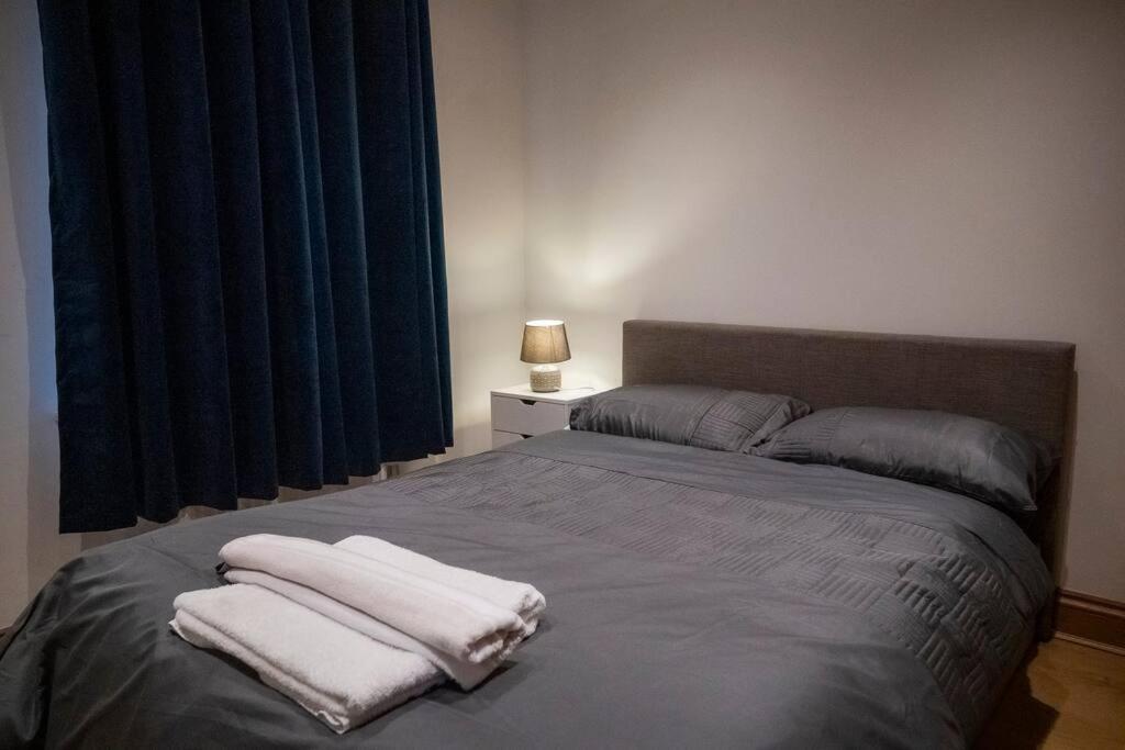 1-bed Flat In Ocean Village * Southampton
