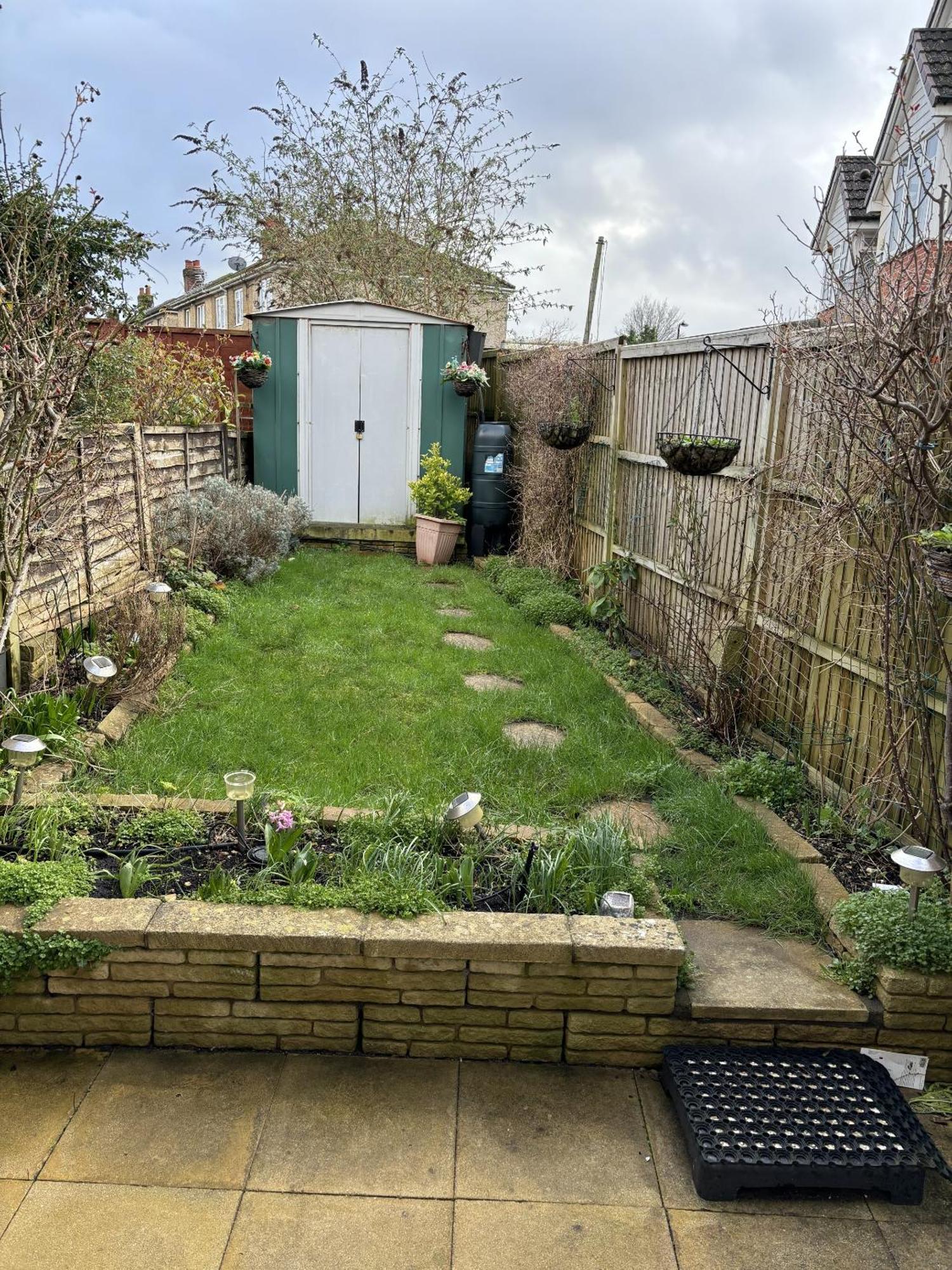 Cosy Corner - 2 Beds, Free Parking, Next To General Hospital *