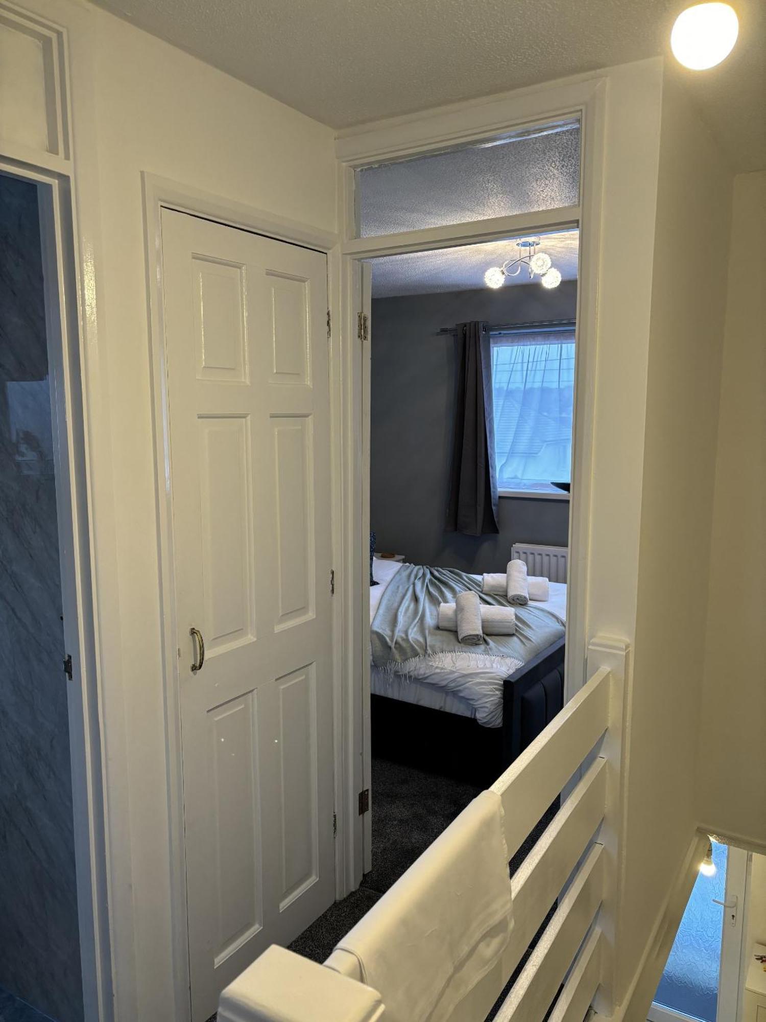 Holiday home Cosy Corner - 2 Beds, Free Parking, Next To General Hospital