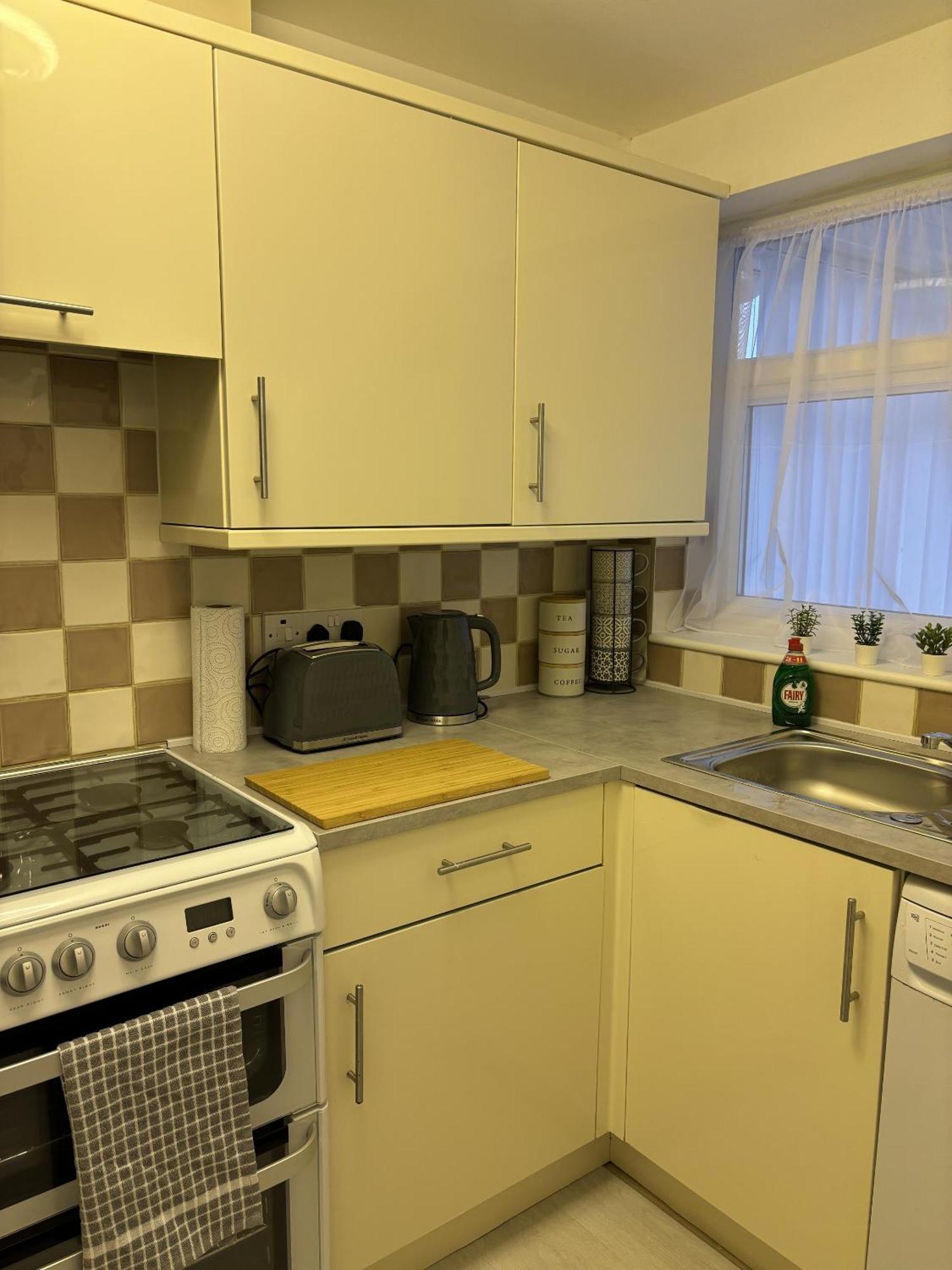 Holiday home Cosy Corner - 2 Beds, Free Parking, Next To General Hospital