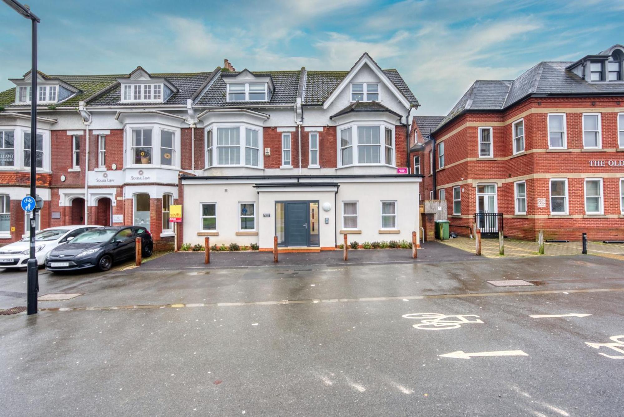 Apartment 1 Bed Cosy, Stylish Southampton, Sleeps 4, Centre Cosy Flat - Easter Offer - By Blue Puffin