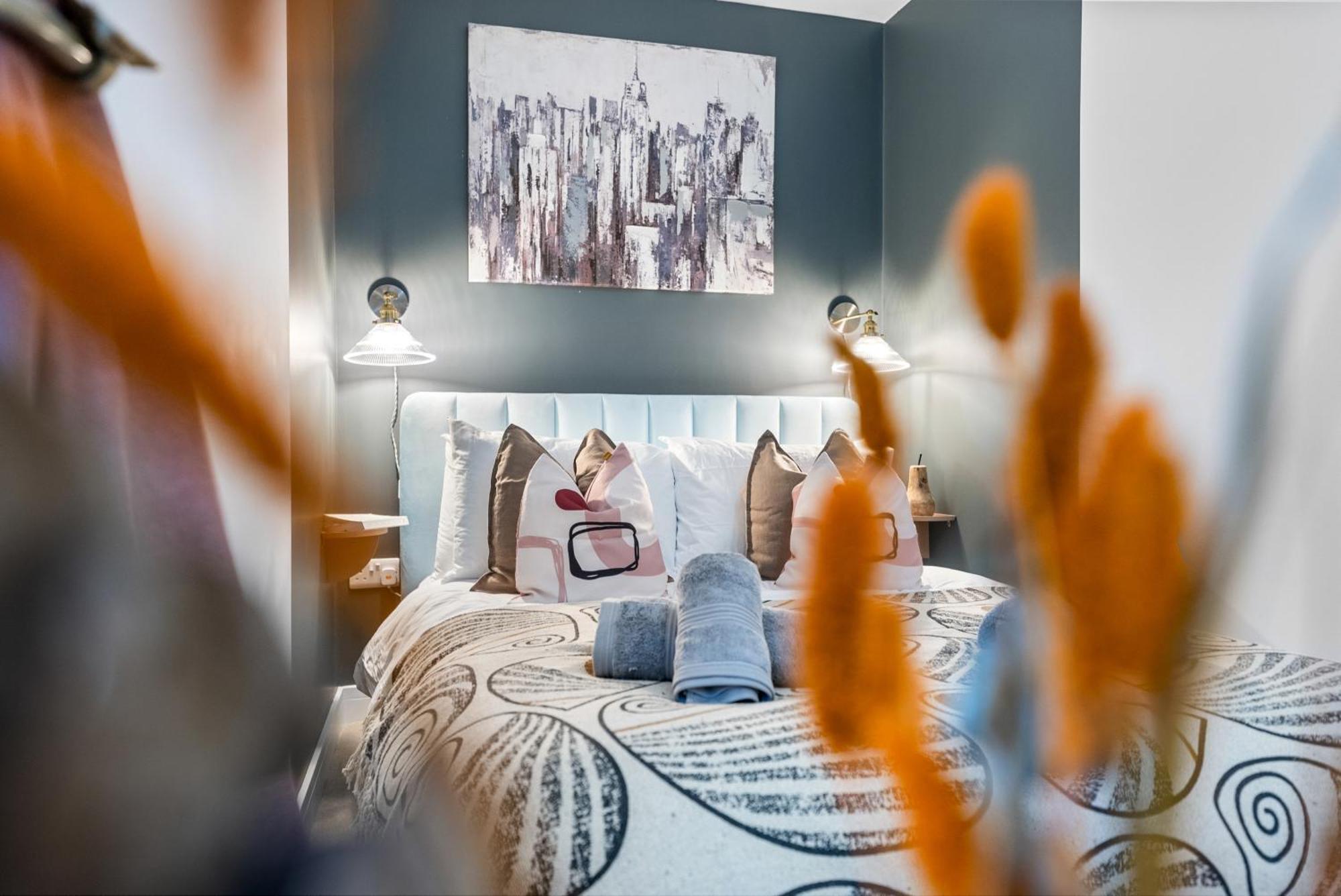 1 Bed Cosy, Stylish Southampton, Sleeps 4, Centre Cosy Flat - Easter Offer - By Blue Puffin *